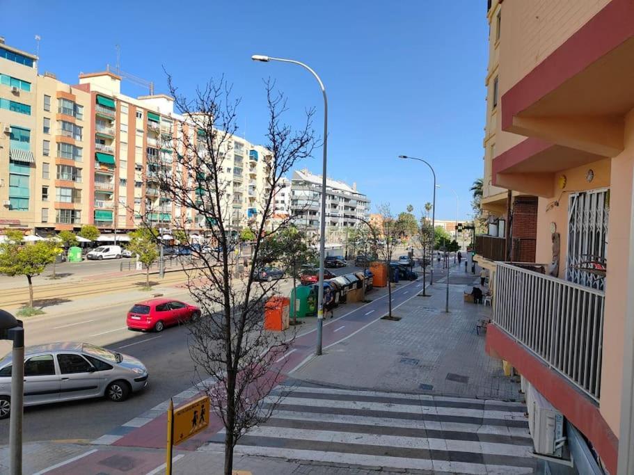 ולנסיה Piso Cerca Universidades Y Playa מראה חיצוני תמונה